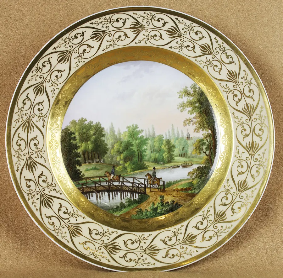 Декоративная тарелка «Прогулка на лошадях» 1815-1820гг